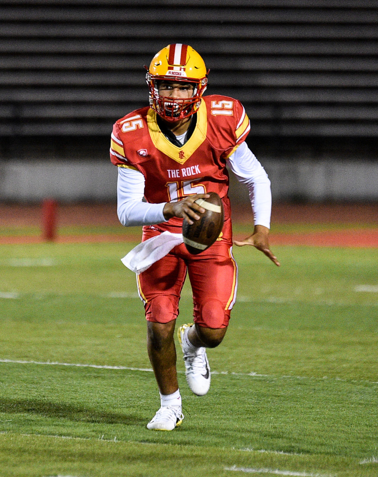 090619-mda-spt-rocky-football-028a.jpg